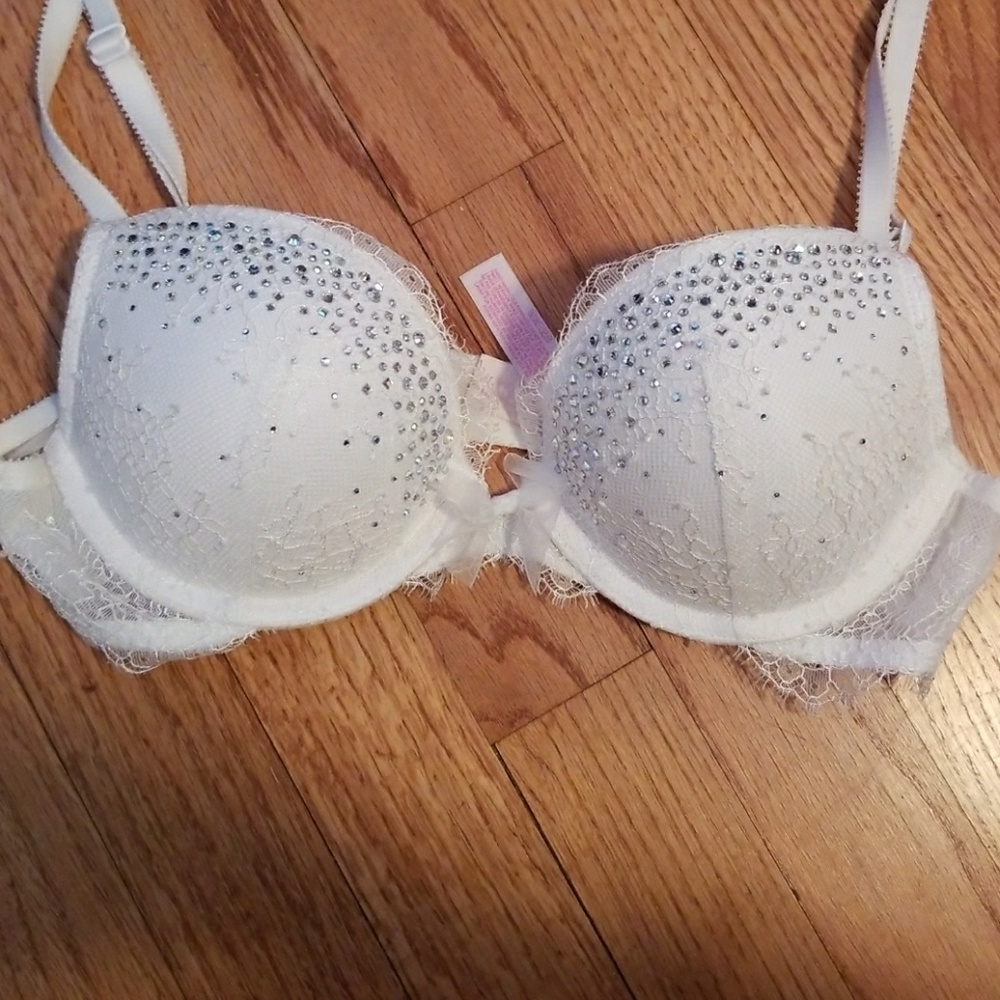 VS Bridal Crystal White Push up bra